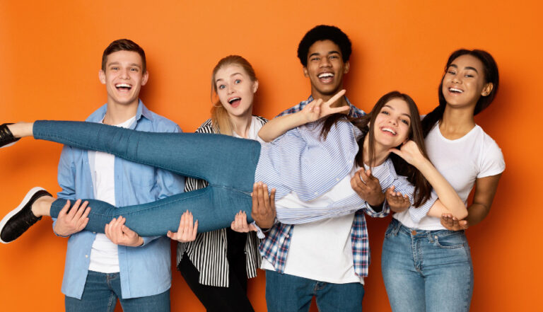 Der er rift om de unge talenter på arbejdsmarkedet, og du skal stå tidligt op for at få dem i folden